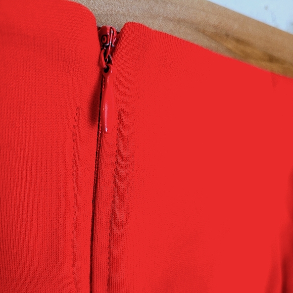 Bodycon Red Skirt - Joe Fresh size 8 - Picture 4 of 8